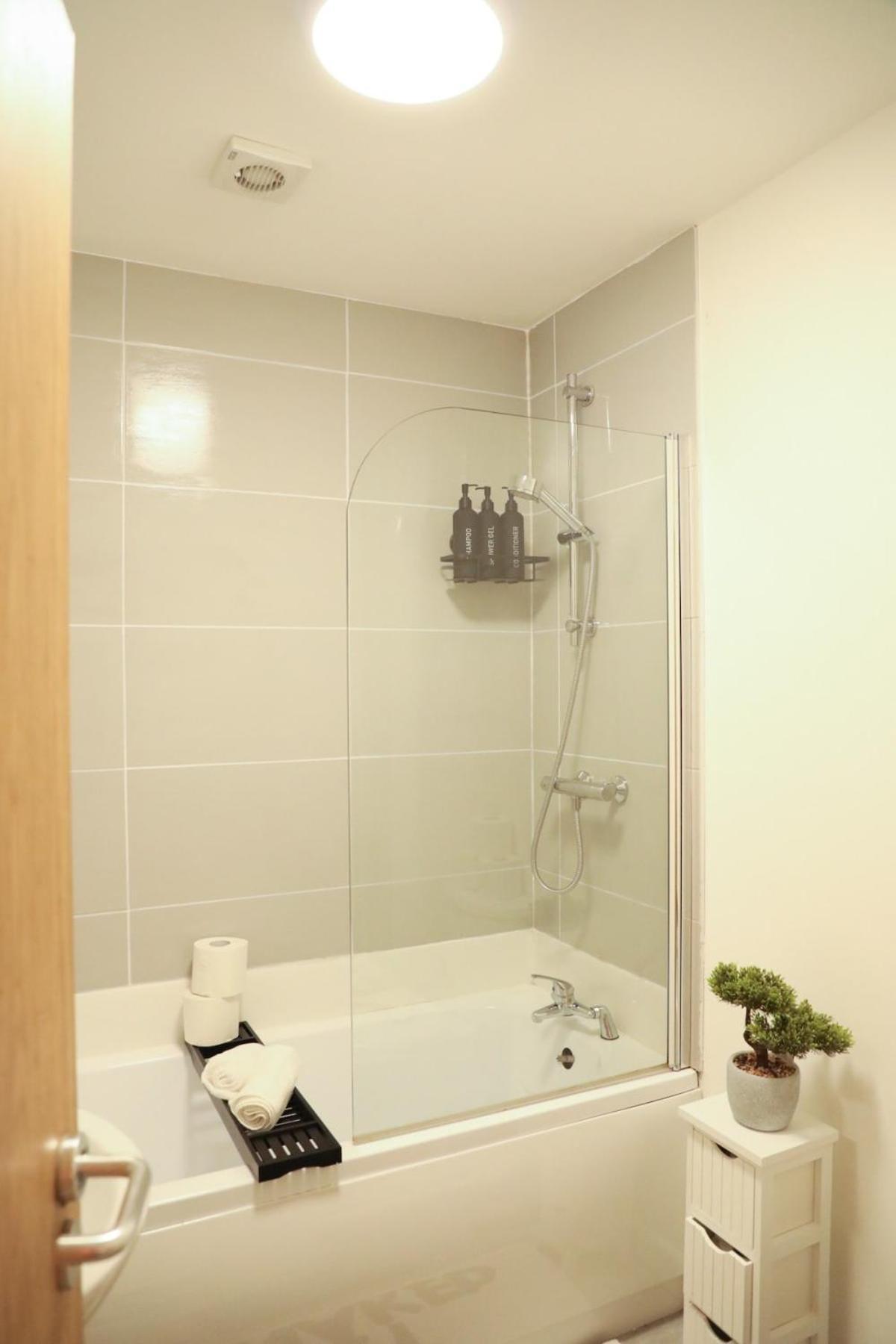1 Bedroom Apartment Bradford City Centre Foster Square Kültér fotó